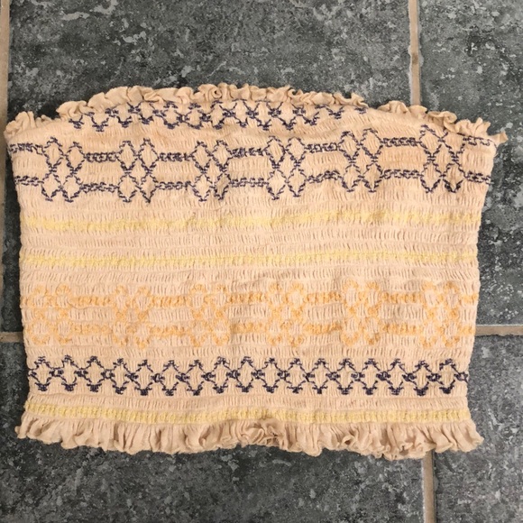 Urban Outfitters Tops - Stretchy tube top